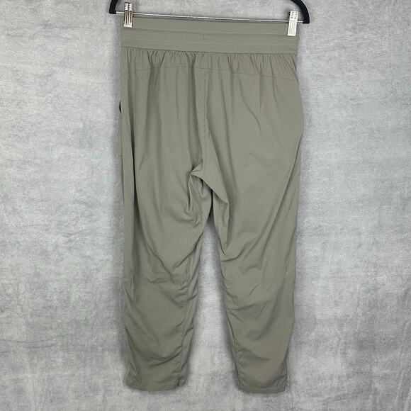 Lululemon Beyond The Studio Crop Pants Womens 8 Grey Sage Comfort Active Casual - Picture 1 of 13